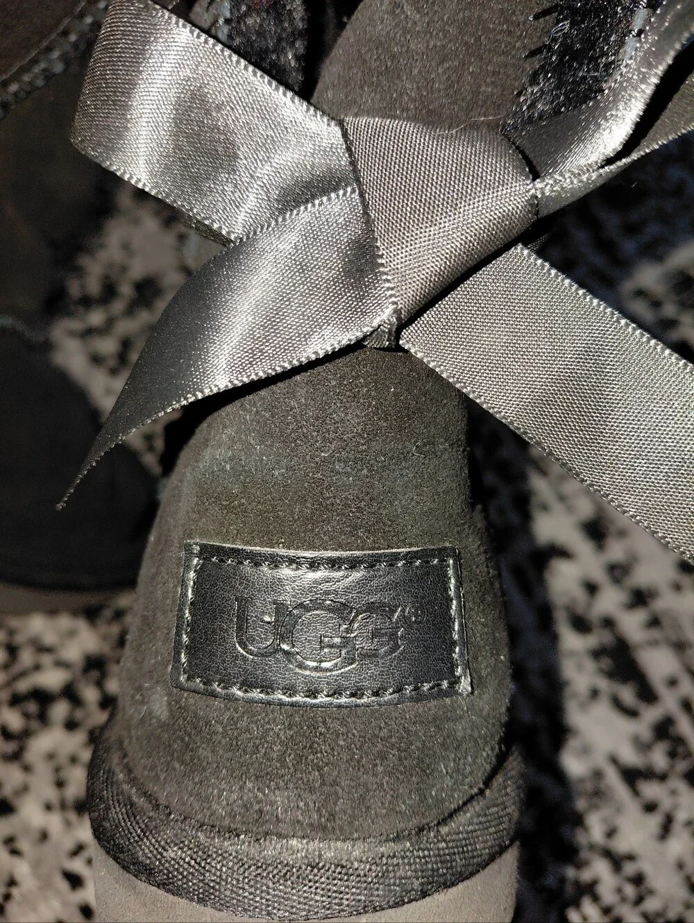 UGG Bailey Bow Tall II Boots Black Size 8.5 Sheepskin Suede Triple Bow Cozy CC